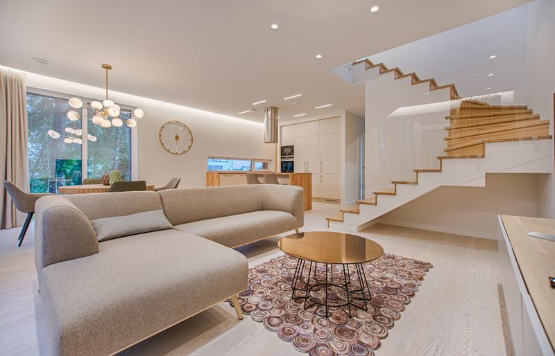Clean living room